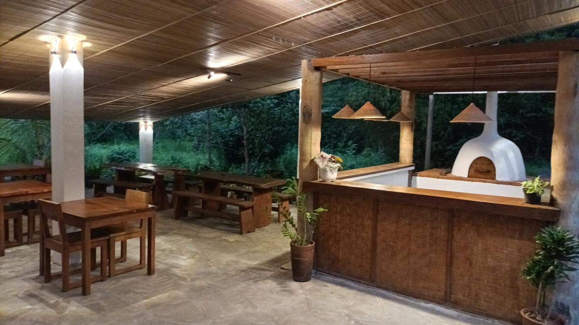 Thalassa Dive Resort Lembeh Airtembaga Екстериор снимка